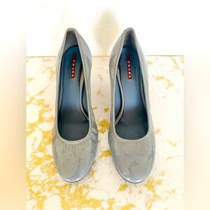 🔥🔥FINAL CLEARENCE🔥🔥 PRADA Gray Leather Pumps Classic Heels